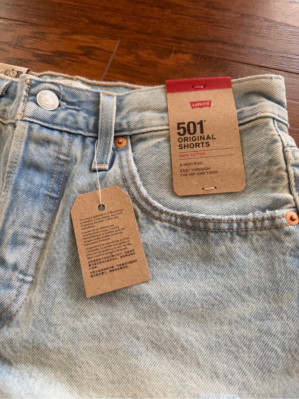 New / Tags Levi's 501 Light Blue Distressed Denim Shorts - Picture 4 of 7